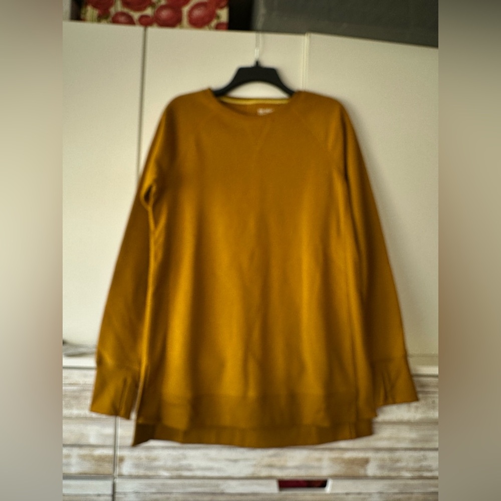 🔥 NWT Tek Gear Mustard Sweatshirt Thumb Hole Vent Hem Sz S